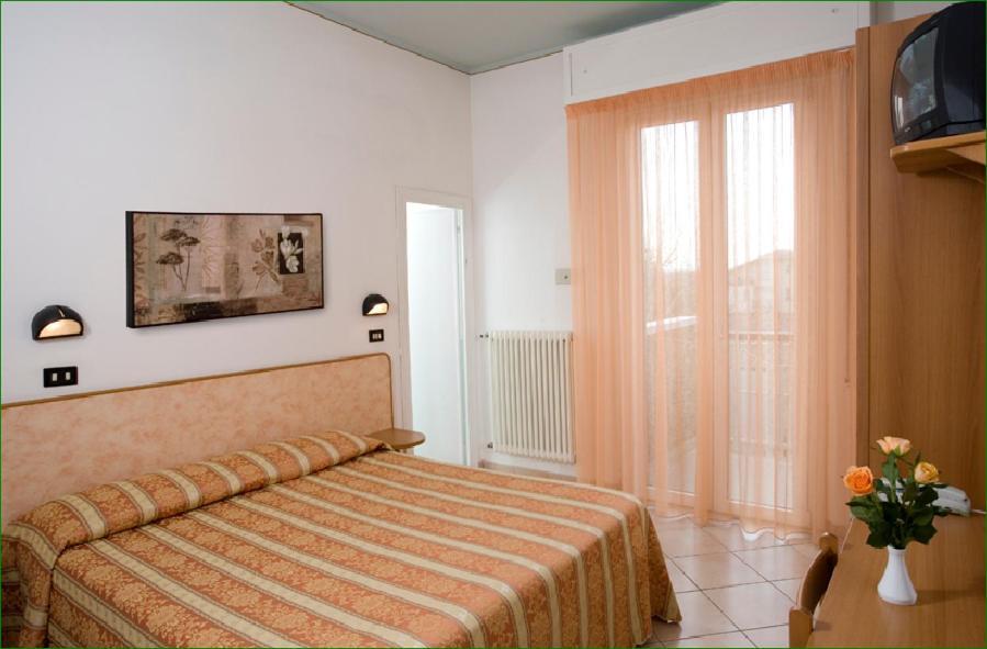 Hotel Verdemare Rimini Dış mekan fotoğraf