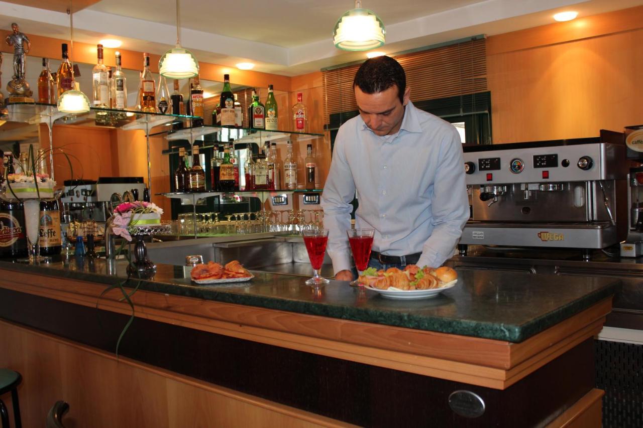 Hotel Verdemare Rimini Dış mekan fotoğraf