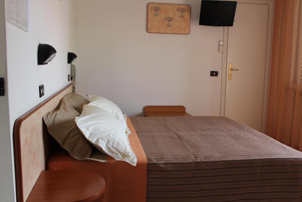 Hotel Verdemare Rimini Oda fotoğraf
